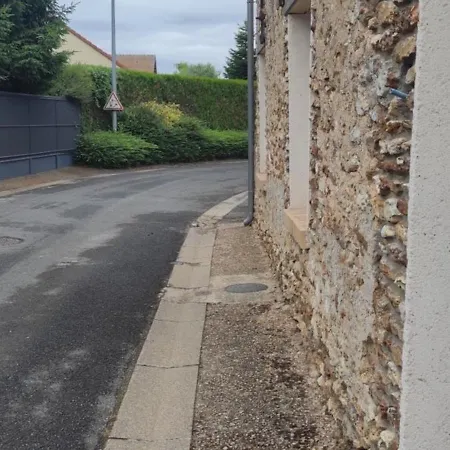 Maison 2 Avec Jardin Сasa de vacaciones Chaufour-lès-Bonnières